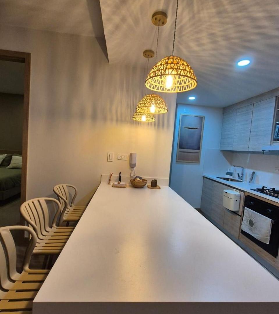 Apartamento Moderno Con Vista Al Mar Y Piscinas 1 Habitación Con Balcón En Manzanillo,cartagena *